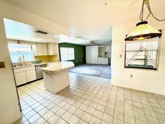 1202 MANDARIN DRIVE, Holiday, FL 34691