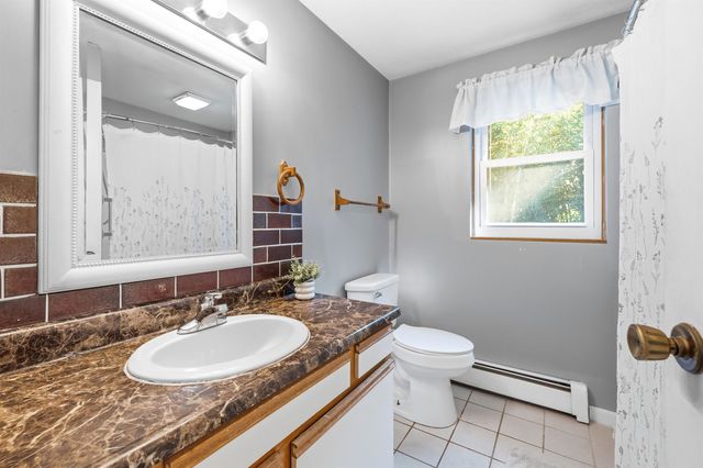 3 Rustic Lane, East Kingston, NH 03827