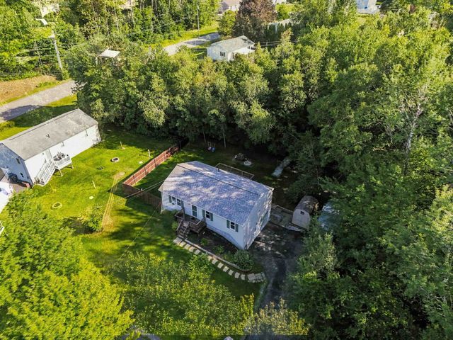 3 Rustic Lane, East Kingston, NH 03827