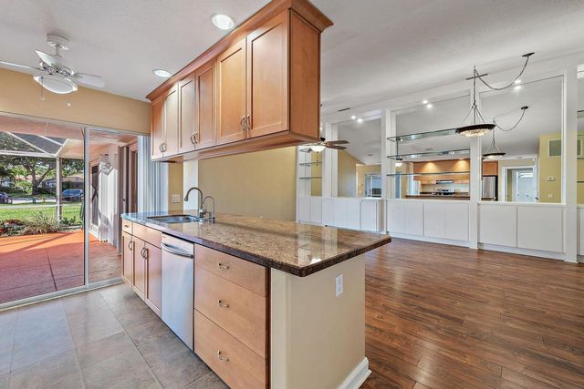 7801 Geminata Oak Court, Palm Beach Gardens, FL 33410