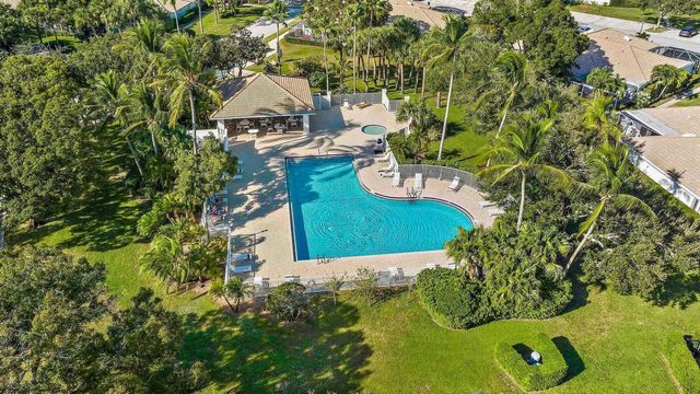 7801 Geminata Oak Court, Palm Beach Gardens, FL 33410