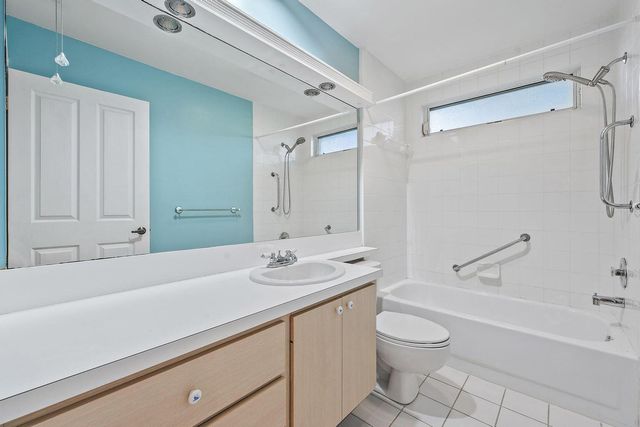 7801 Geminata Oak Court, Palm Beach Gardens, FL 33410