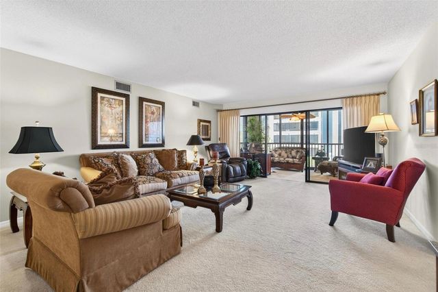 14820 RUE DE BAYONNE 302, Clearwater, FL 33762