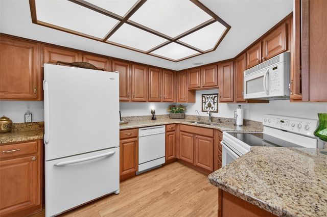 14820 RUE DE BAYONNE 302, Clearwater, FL 33762