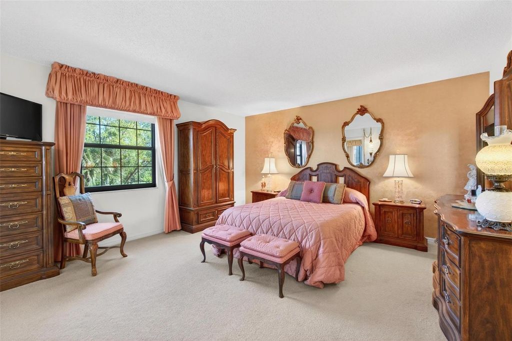 Image 19 of property listing at 14820 RUE DE BAYONNE 302, Clearwater, FL 33762