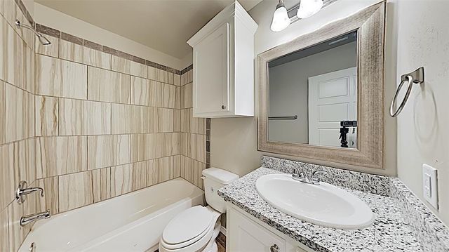 17657 MacArthur Park Drive, Edmond, OK 73013