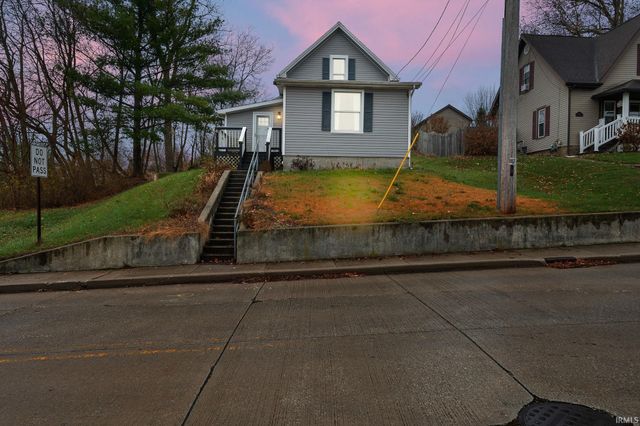 183 W Vine Street, Roanoke, IN 46783