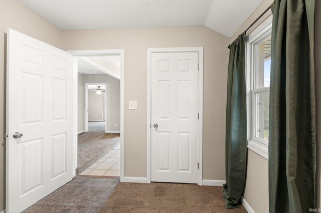 183 W Vine Street, Roanoke, IN 46783