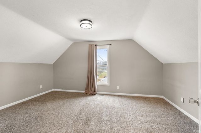 183 W Vine Street, Roanoke, IN 46783