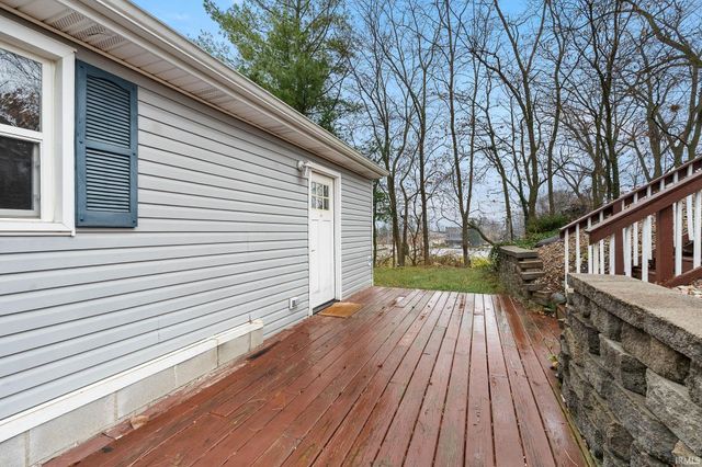 183 W Vine Street, Roanoke, IN 46783