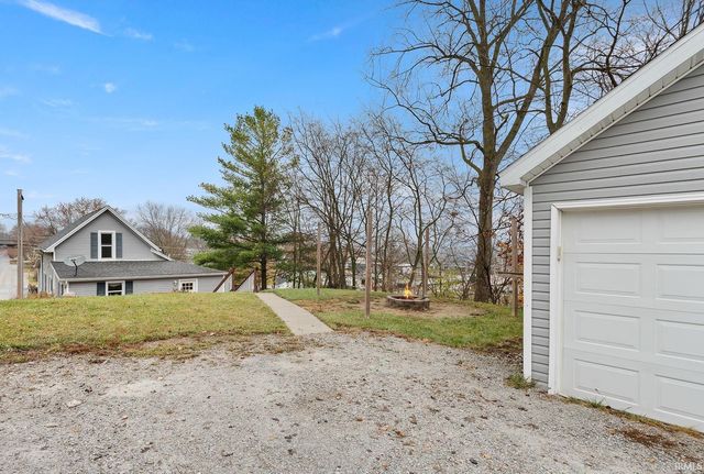 183 W Vine Street, Roanoke, IN 46783