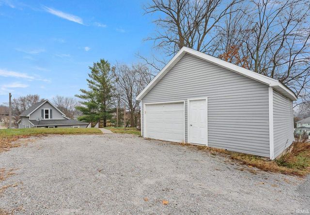 183 W Vine Street, Roanoke, IN 46783