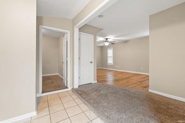 183 W Vine Street, Roanoke, IN 46783