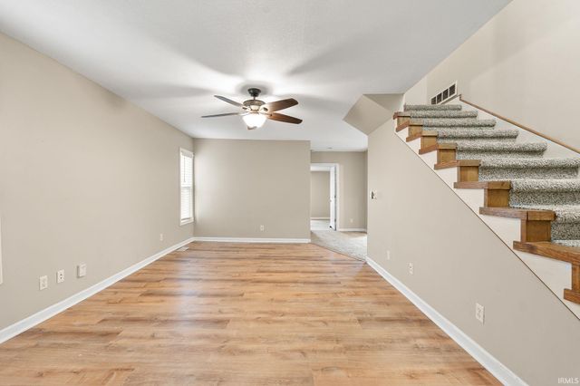 183 W Vine Street, Roanoke, IN 46783