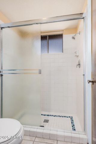 916 W LOUGHLIN Drive, Chandler, AZ 85225