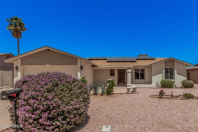 916 W LOUGHLIN Drive, Chandler, AZ 85225