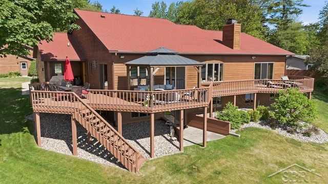 4448 N Verity Road, Sanford, MI 48657