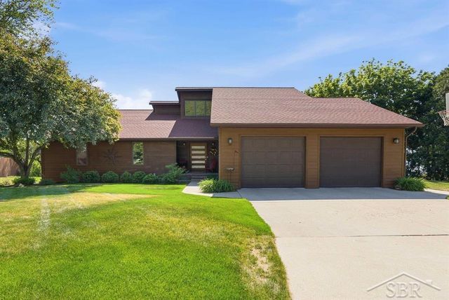 4448 N Verity Road, Sanford, MI 48657