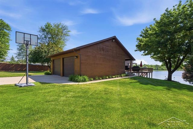 4448 N Verity Road, Sanford, MI 48657
