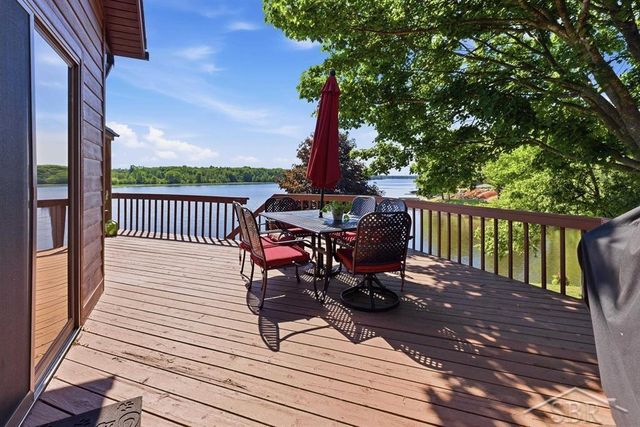 4448 N Verity Road, Sanford, MI 48657
