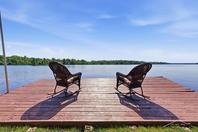 4448 N Verity Road, Sanford, MI 48657