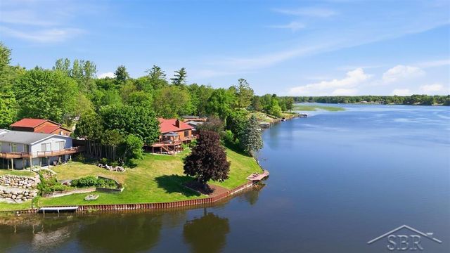 4448 N Verity Road, Sanford, MI 48657