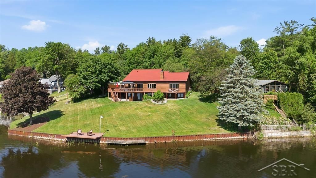 4448 N Verity Road, Sanford, MI 48657