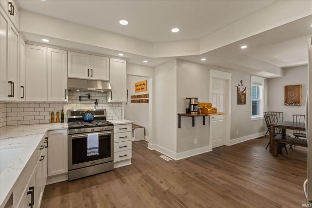 706 N Hill Street, South Bend, IN 46617