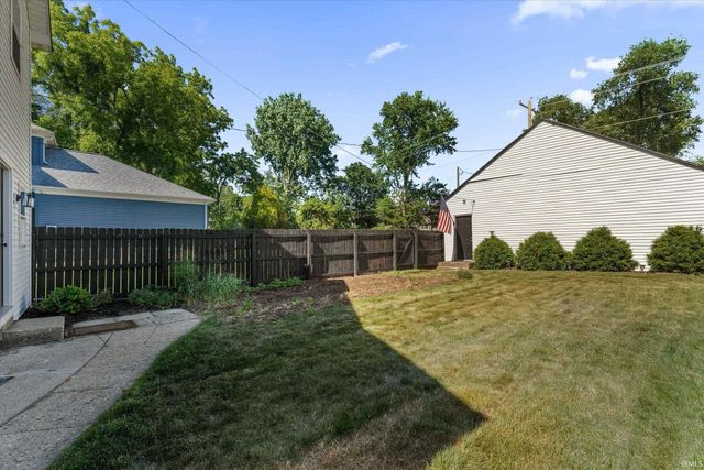 706 N Hill Street, South Bend, IN 46617