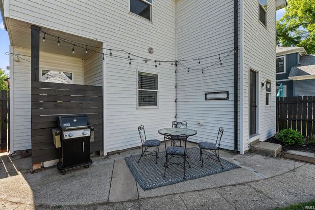706 N Hill Street, South Bend, IN 46617