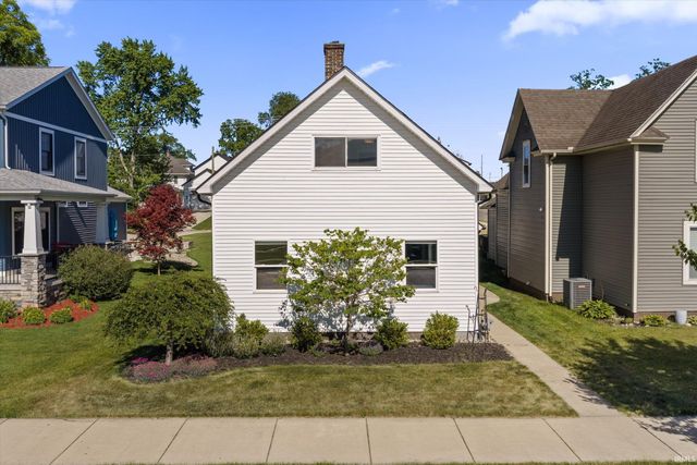 706 N Hill Street, South Bend, IN 46617