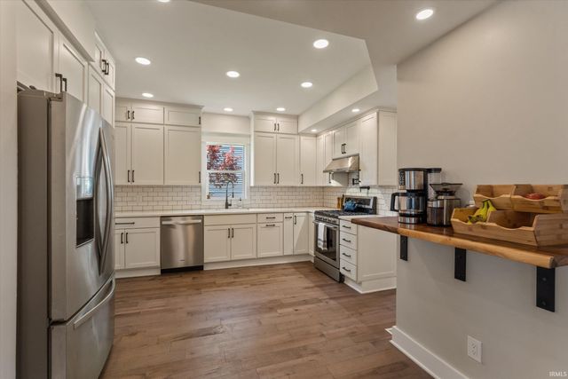 706 N Hill Street, South Bend, IN 46617
