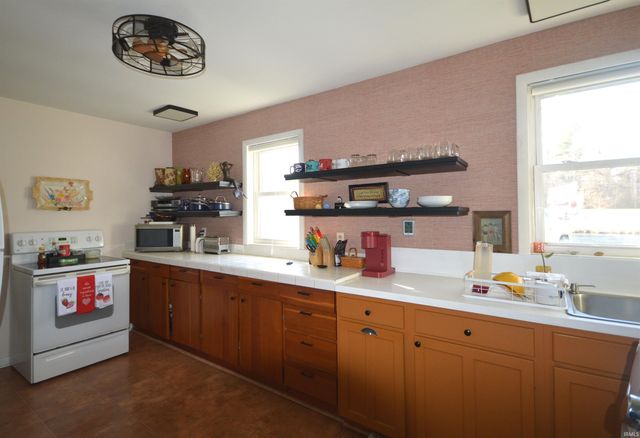 4669 Underwood Road, Walkerton, IN 46574