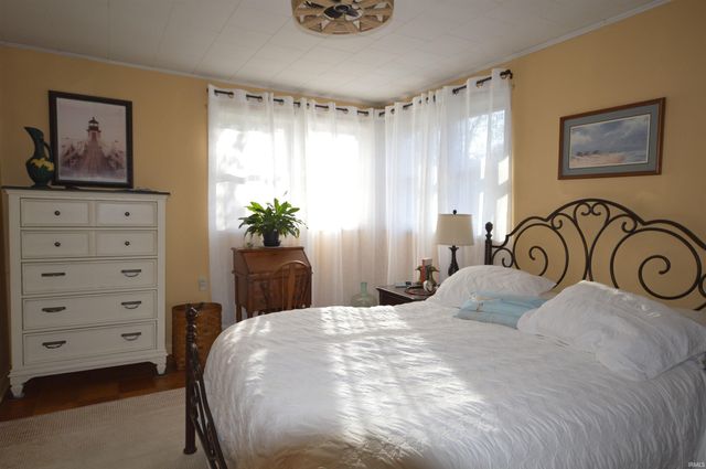 4669 Underwood Road, Walkerton, IN 46574