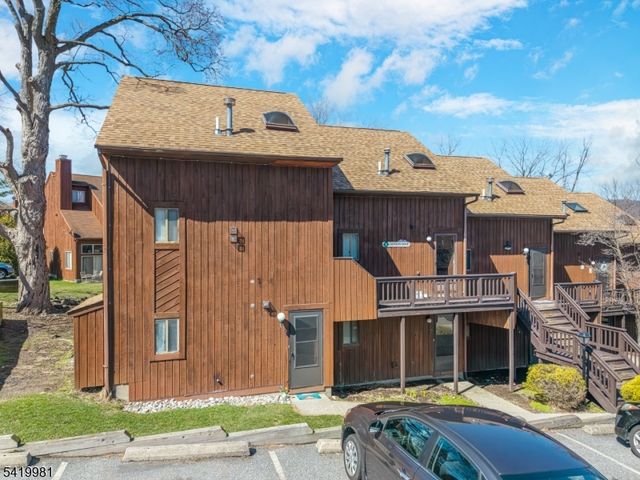 1 Jackson Hole 9, Vernon Twp., NJ 07462