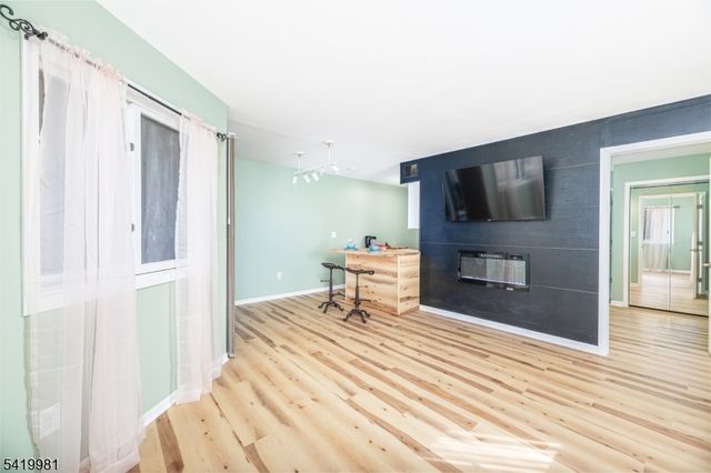 1 Jackson Hole 9, Vernon Twp., NJ 07462