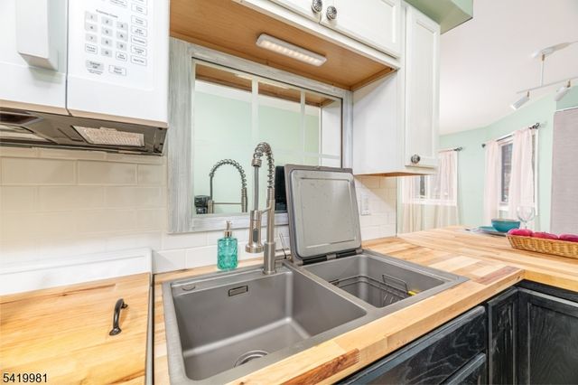 1 Jackson Hole 9, Vernon Twp., NJ 07462