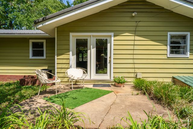 1312 E Rosebrier Street, Springfield, MO 65804