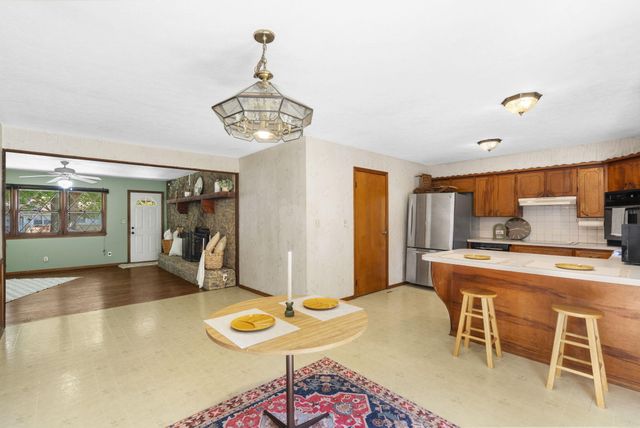 1312 E Rosebrier Street, Springfield, MO 65804