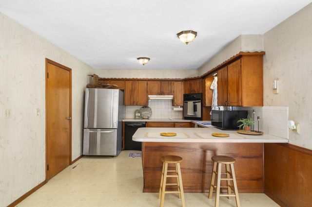 1312 E Rosebrier Street, Springfield, MO 65804