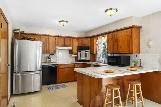 1312 E Rosebrier Street, Springfield, MO 65804