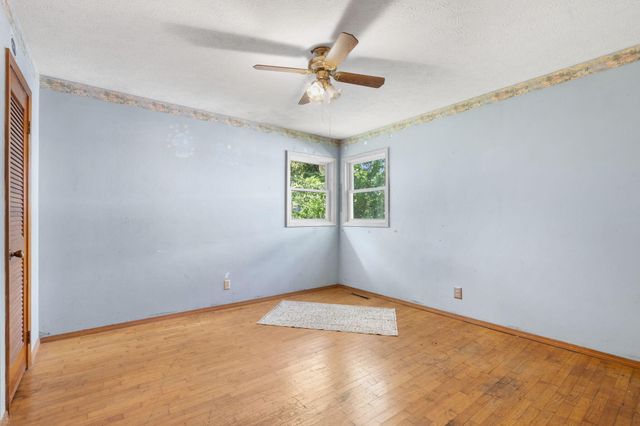 1312 E Rosebrier Street, Springfield, MO 65804