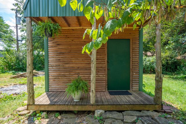 1312 E Rosebrier Street, Springfield, MO 65804