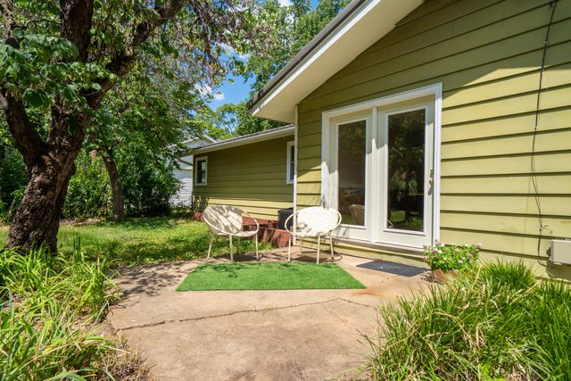 1312 E Rosebrier Street, Springfield, MO 65804