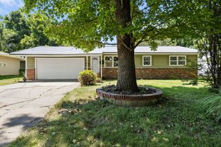1312 E Rosebrier Street, Springfield, MO 65804