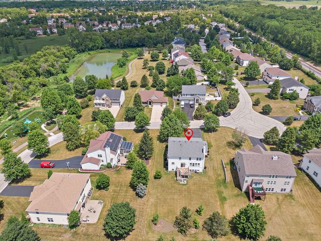 1285 Mallard Lane, Hoffman Estates, IL 60192