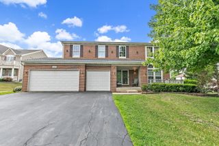 1285 Mallard Lane, Hoffman Estates, IL 60192
