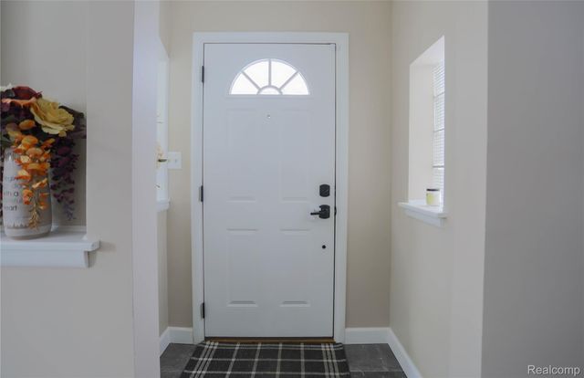 24268 Brittany Avenue, Eastpointe, MI 48021