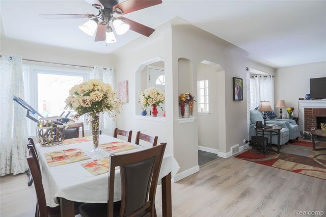 24268 Brittany Avenue, Eastpointe, MI 48021