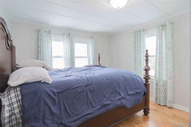 24268 Brittany Avenue, Eastpointe, MI 48021